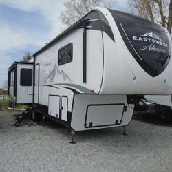 🌟 2022 East to West Ahara 365RL – Luxury Residential-Style Fifth Wheel! 🌟