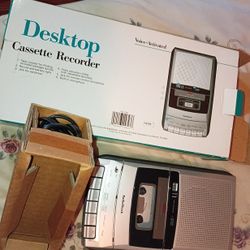 Vintage RadioShack Desktop Cassette Recorder 