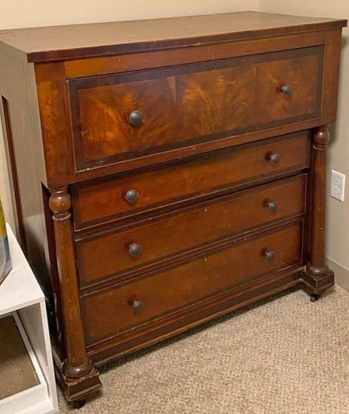 Antique Bachelors Chest Dresser
