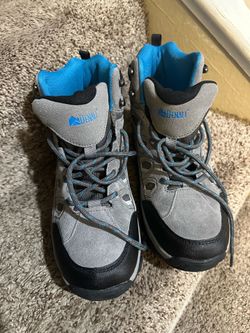 Woman’s size 9.5 hiking boots