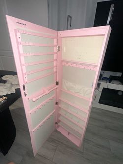 Jewelry case