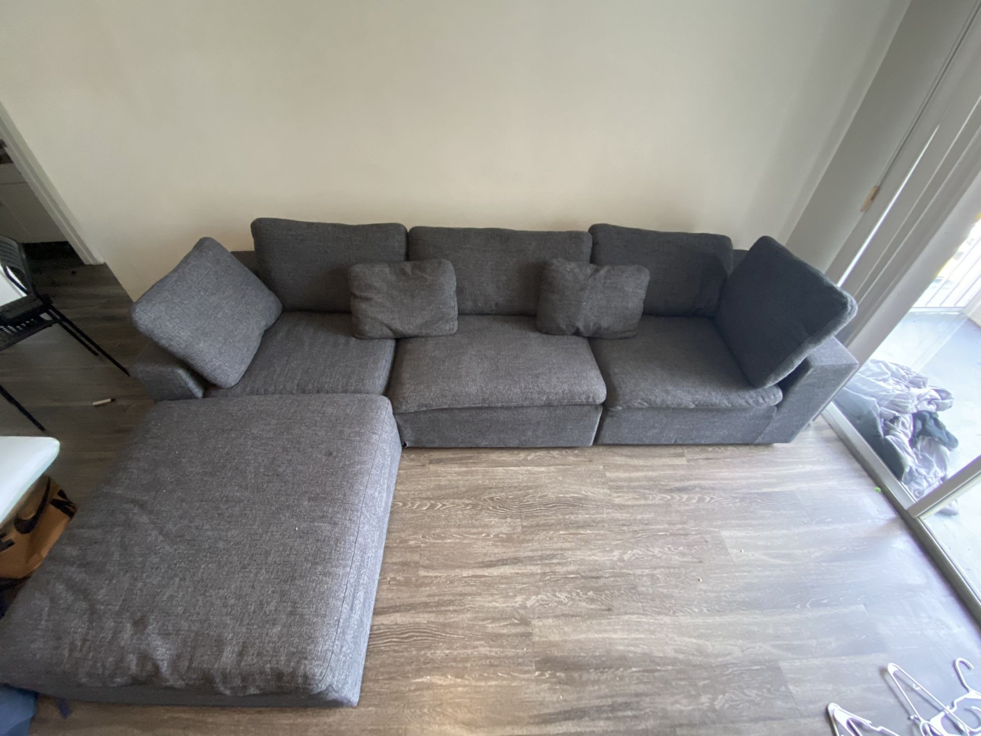 Sectional Deep Seat Sofa with Ottoman