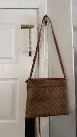 Authentic coach crossbody purse