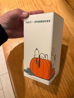 Starbucks snoopy pumpkin tumbler