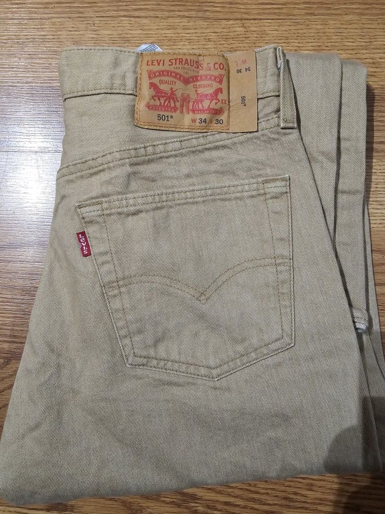 Levi Strauss &CO