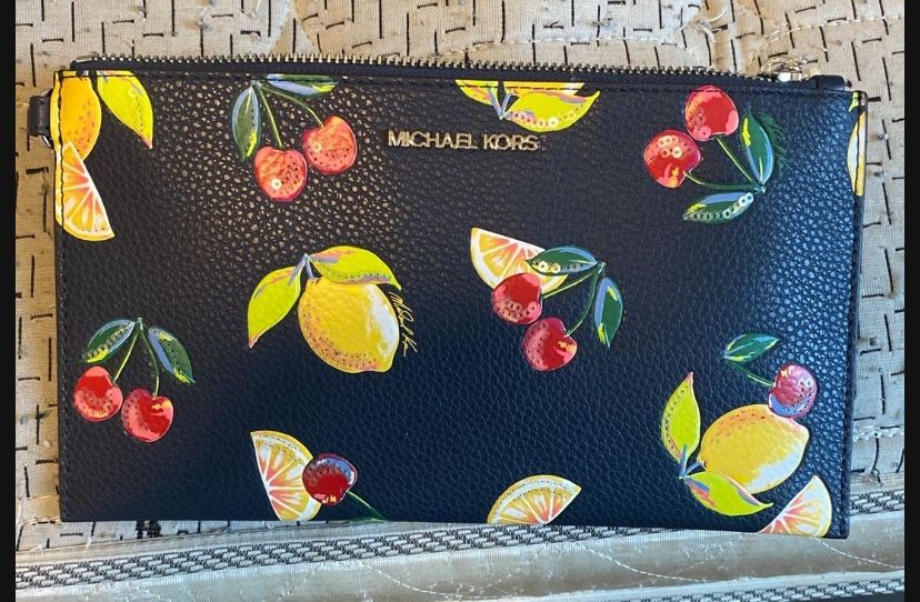 Michael Kors Wristlet