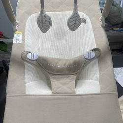Baby bouncer 