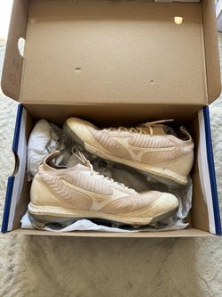 Mizuno Softball Cleats