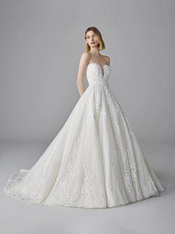 Pronovias Remi - PR125DJ1 Wedding Dress