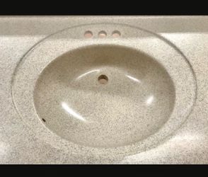 Single Bowl Vanity Top - Great Condition