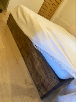 Lift Up Storage Platform Bed Frame