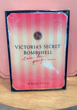 Victoria Secret Bombshell