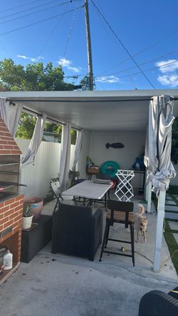 Aluminum roof .