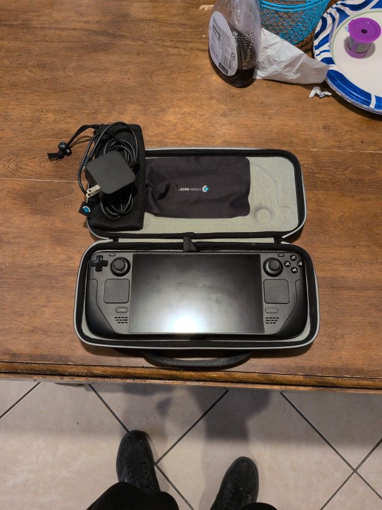 Steam Deck 1tb (Not OLED)