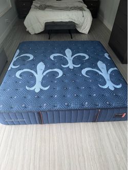 King size mattress for sale ⚡️⚡️⚡️⚡️