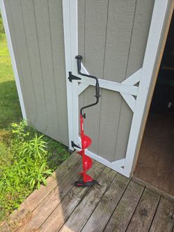 Eskimo ice fishing auger
