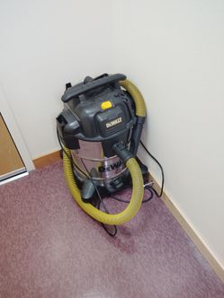 DeWalt 10 gallon shop vac