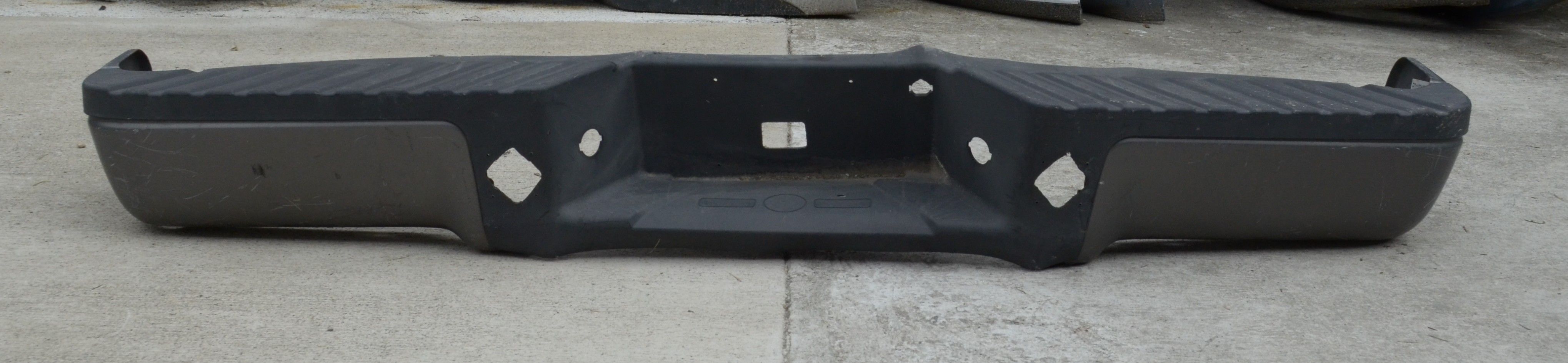 USED REFF#M055 || 2009-2014 FORD F-150 || REAR METAL BUMPER