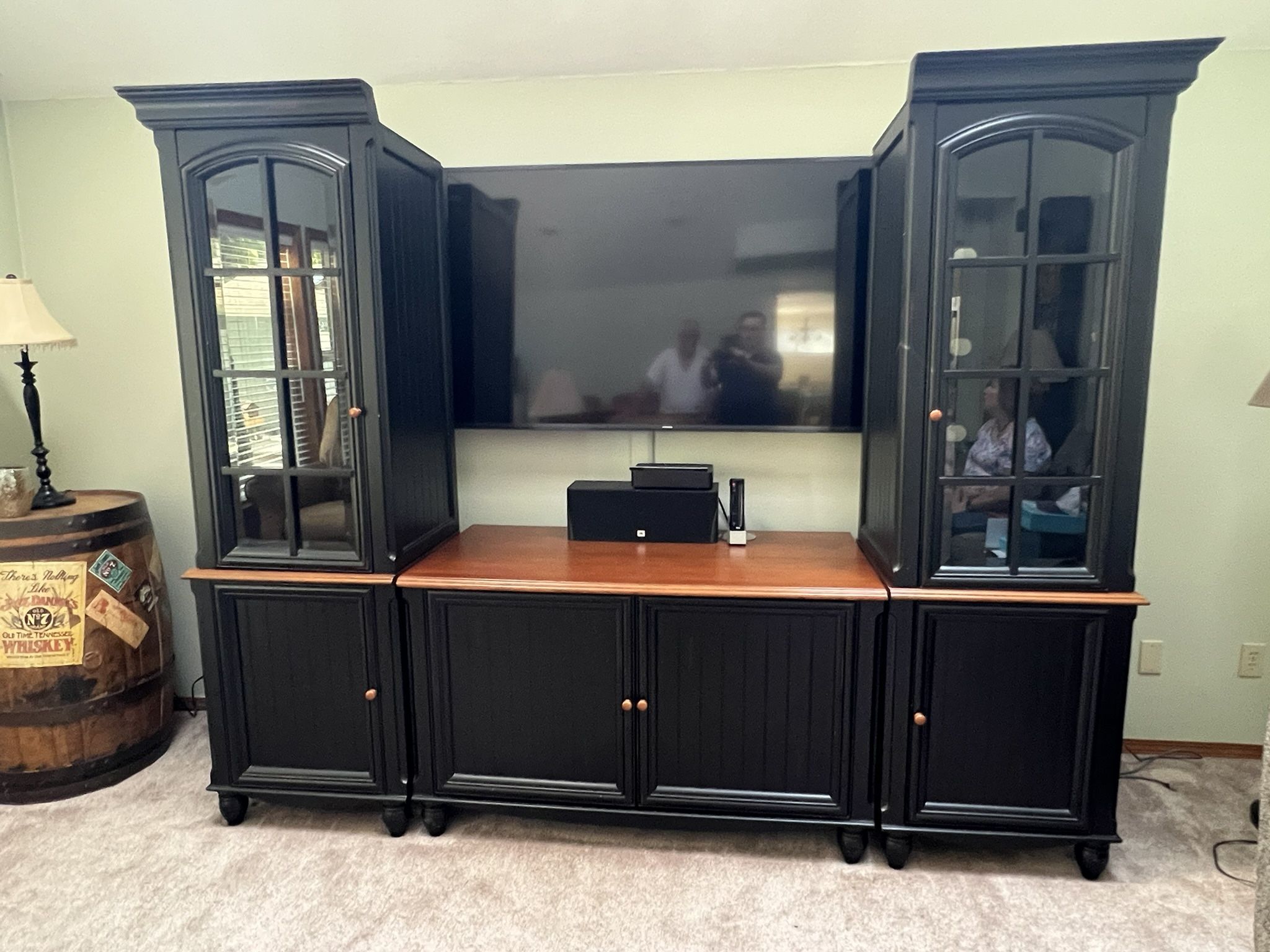 6 Piece Entertainment Center+side Table