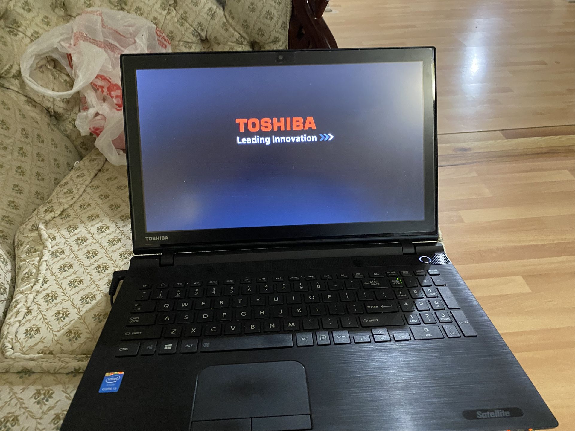 Laptop Toshiba Satellite Core 3