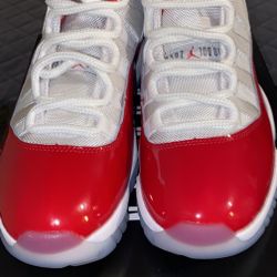 Cherry 11 Size 7 Men