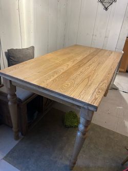 63in Wooden Dinning table