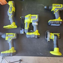 5 Piece RYOBI TOOL SET WITH 3 BATTERIES AND CHARGER