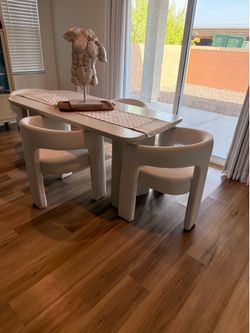 CB2 dining room 4 chairs