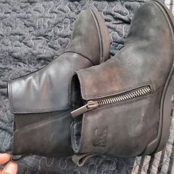 Sorel Women's Evie ll Chelsea Boot.