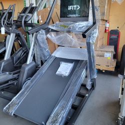 FULLERTON - 2025 Model Nordictrack X24 Incline trainer Treadmill  - 40% incline - 2300$