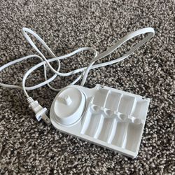 Braun Electric Brush Charger/ Brush Replacement Organizer 