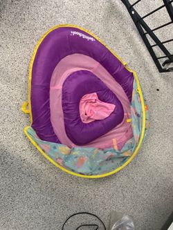 Baby girl floatable device for pool