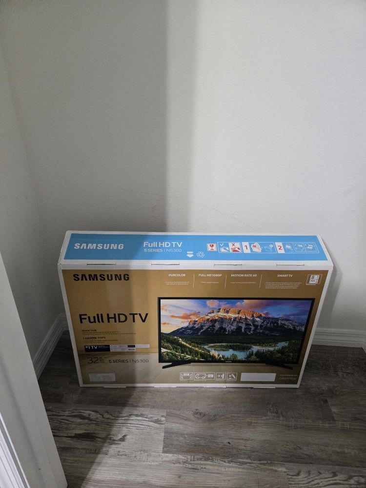 Samsung 32" Smart LED TV – Brand New