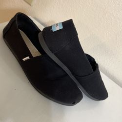 Black Toms 7.5
