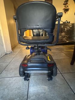 Mobility scooter for adults
