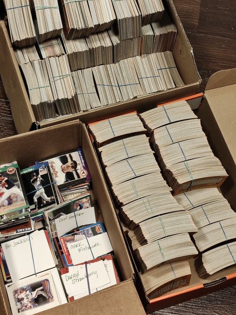 5800+ Trading Cards 