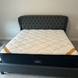 🛏️ CALIFORNIA KING hybrid Memory Foam Mattress - Like New 