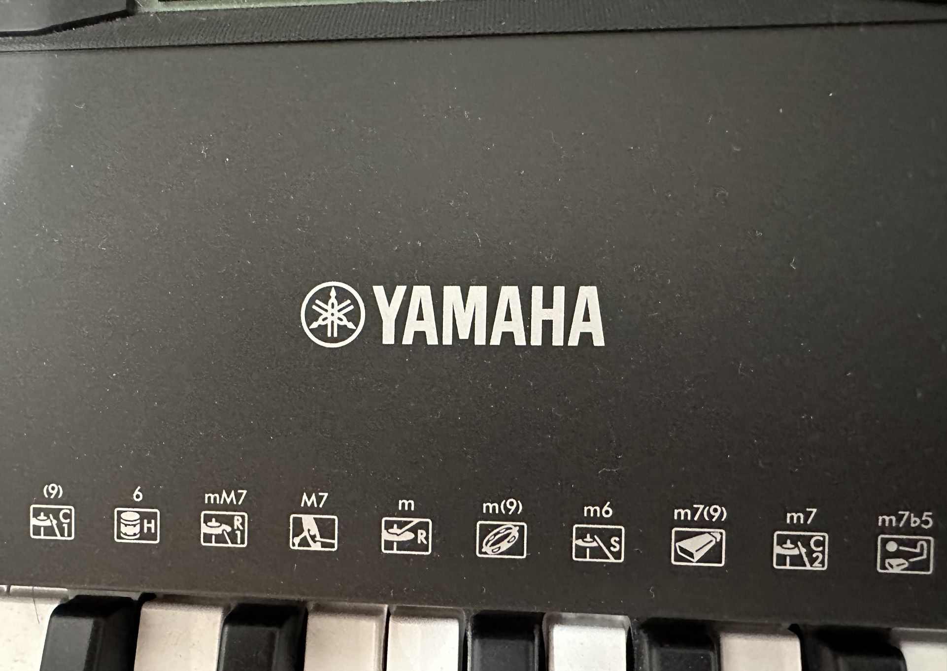 Yamaha PSR-EW310 Learners Piano