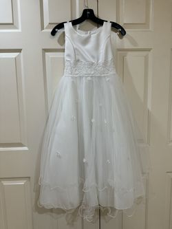 Girls Communion Dress And Vail (Size 9/10)