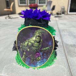 Hulk Small Pinata With Balls