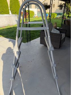 Pool Ladder