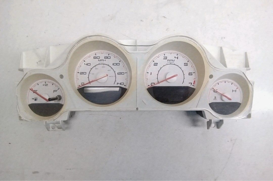 Dodge Challenger 2005-2014 Instrument Cluster