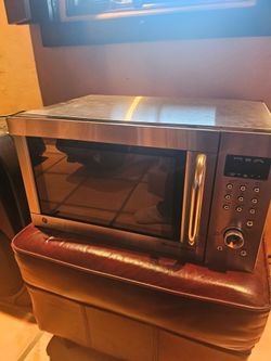 GE microwave good condition
