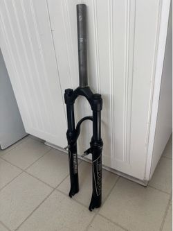 26” Manitou Fork Axel Elite Lock out 1-1/8 x 9 -1/2 Steerer Length 110mm Travel, V-Brake or Dish Brake