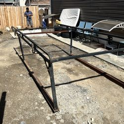 Truck rack (estante para trucas