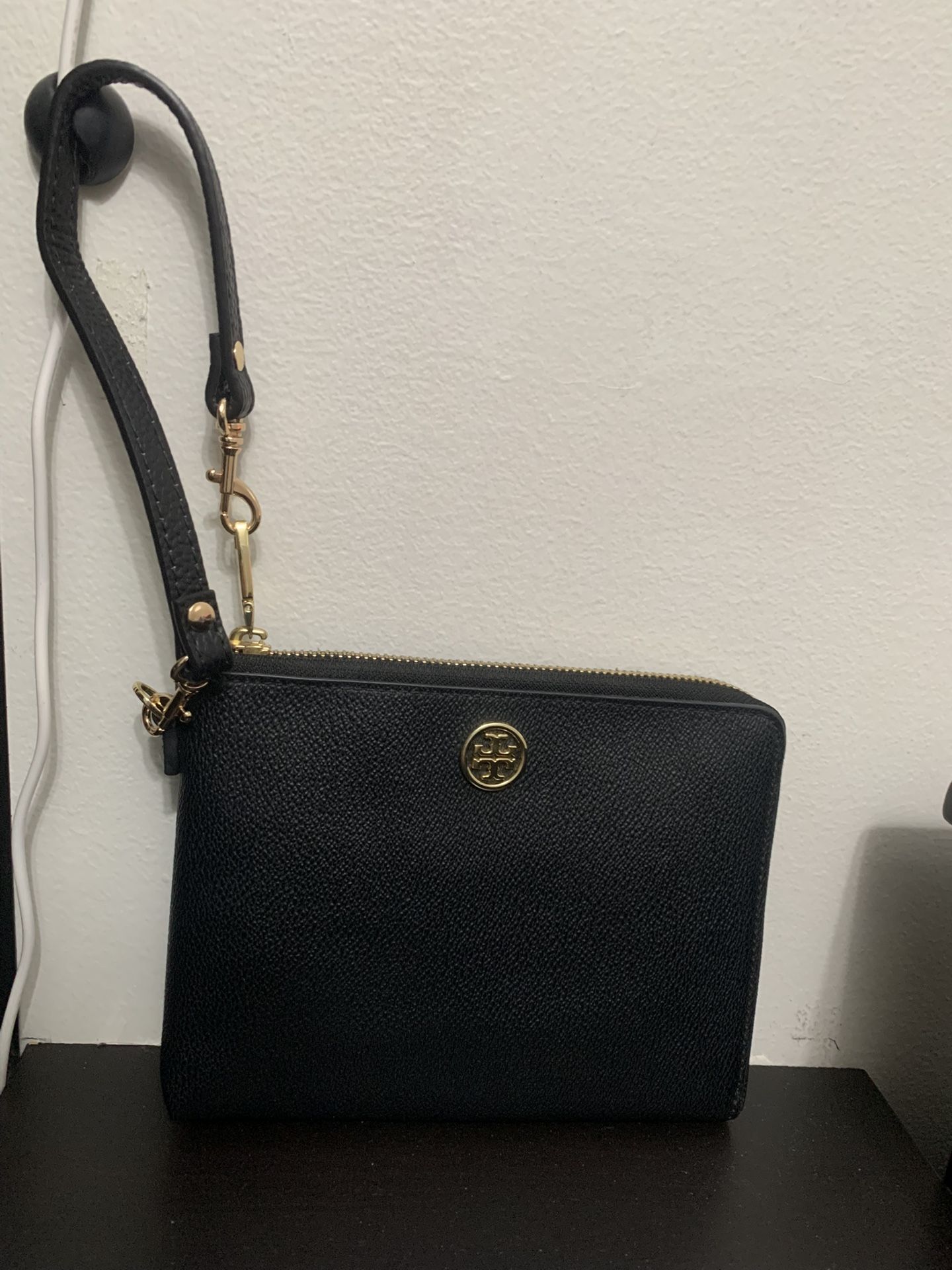 Tory Burch Wristlet (Black)