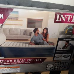 Intex Queen Dura-Beam Deluxe Series Comfort Headboard Airbed with Internal Pump