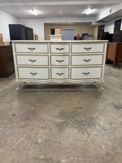 Solid Wood White Drexel French Provincial 9 Drawer Dresser with Dovetail Joints