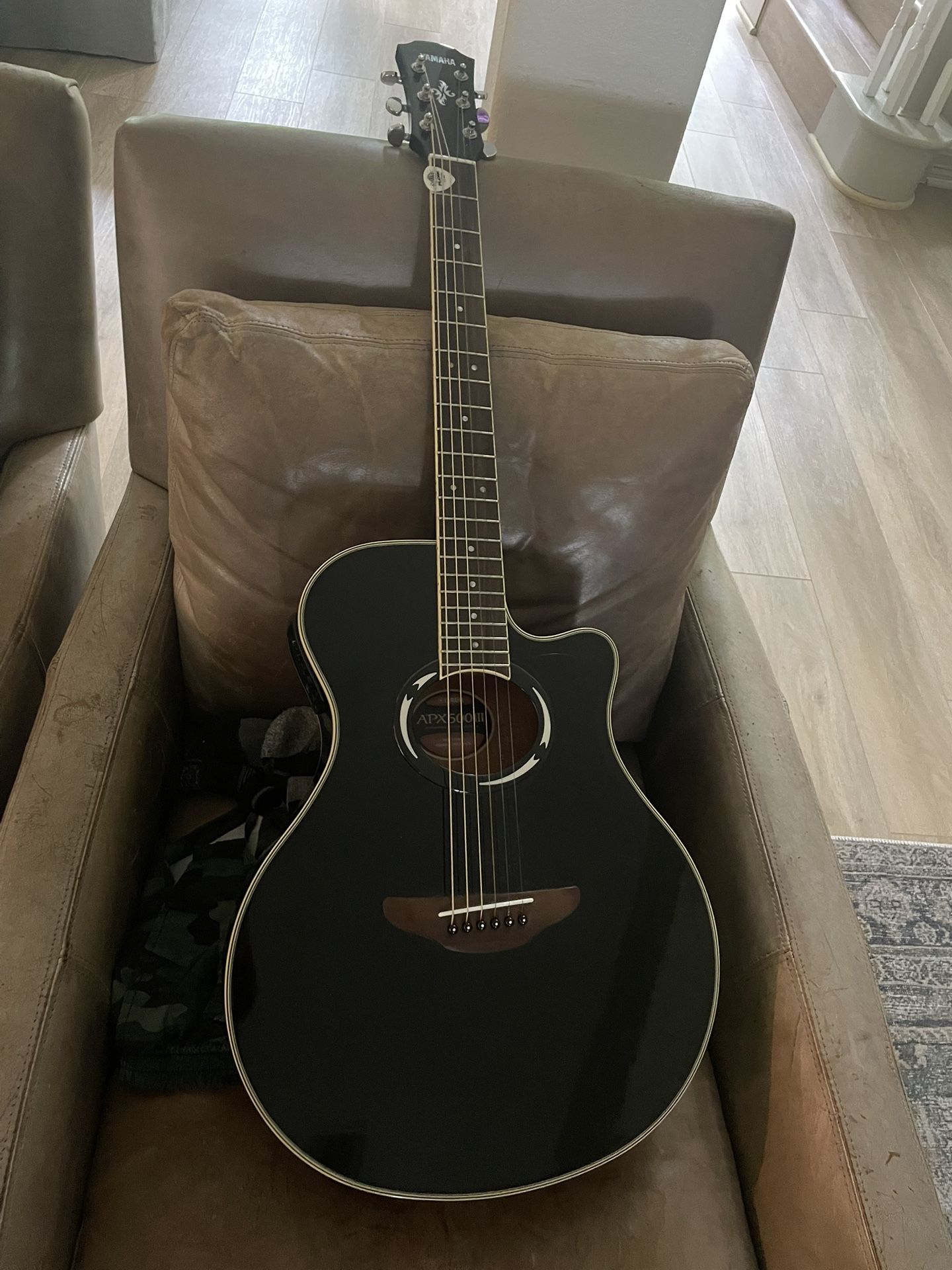 Yamaha Apx500iii