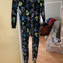Skull Pattern Onesie With Feet Pajamas (Large)